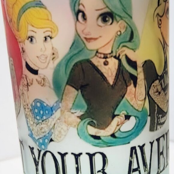 Custom Edgy Princess Glass with Enviro Friendly Bamboo Lid, 25oz Ombre blue - Picture 4 of 7